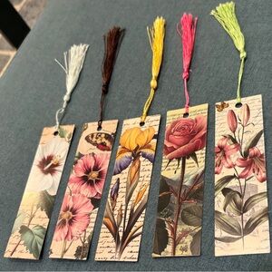 Set of 5 Floral Botanical Bookmarks with Tassels - Multicolor